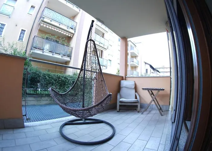 アパート Vimodrone Apartment ヴィモドローネ